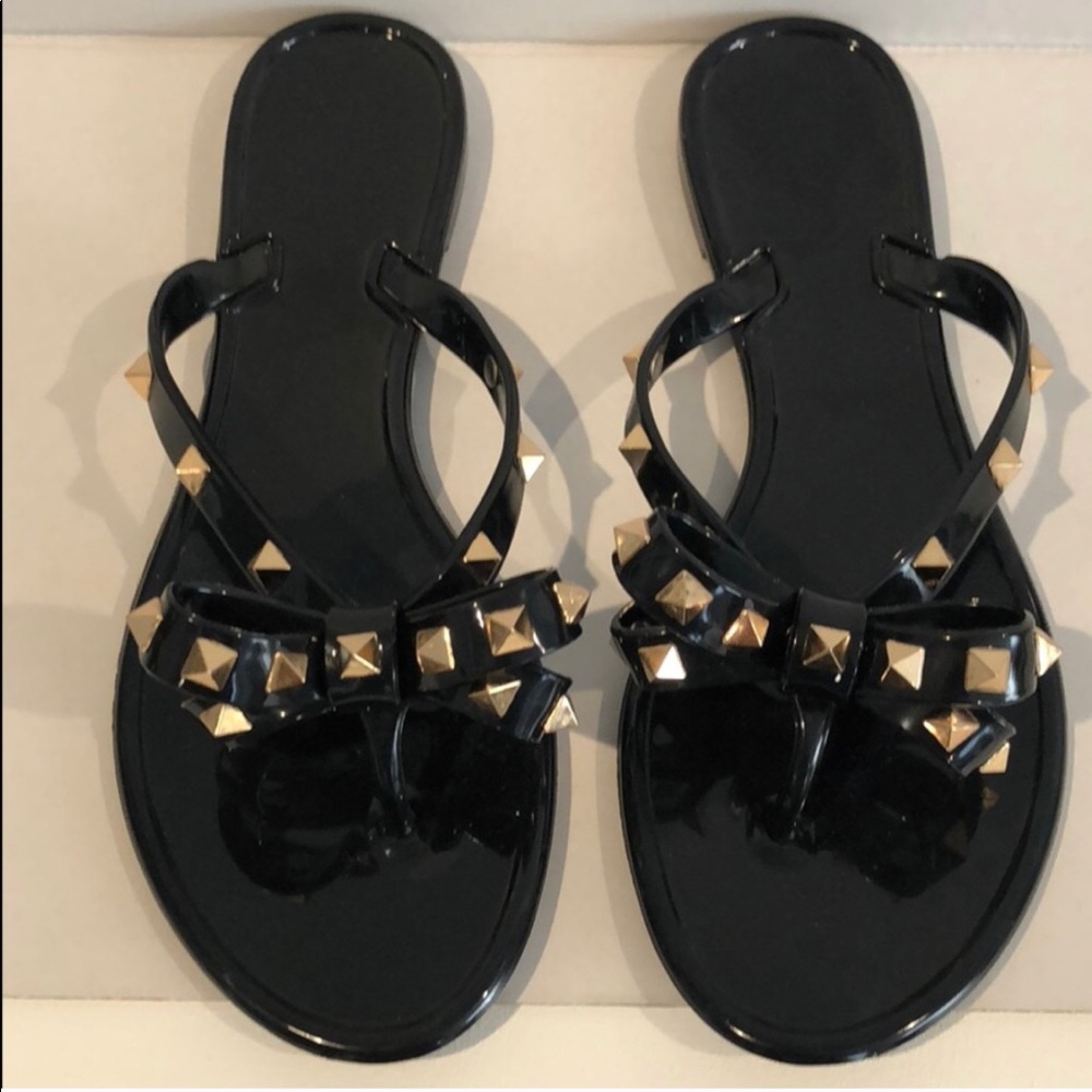 black studded flip flops 2